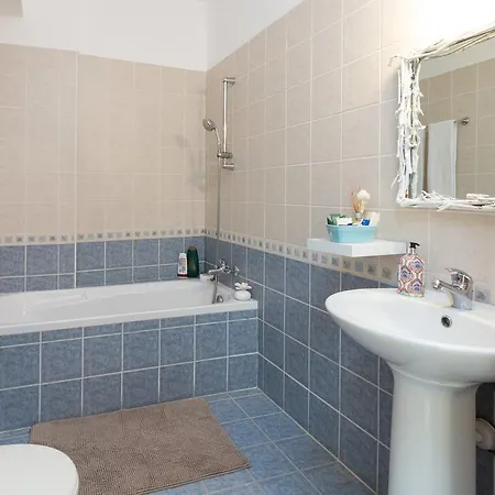 Elena Court Apt 401 Larnaca